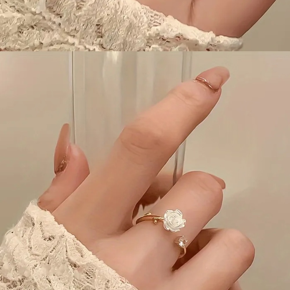 Flower ring - Picture 2 of 2